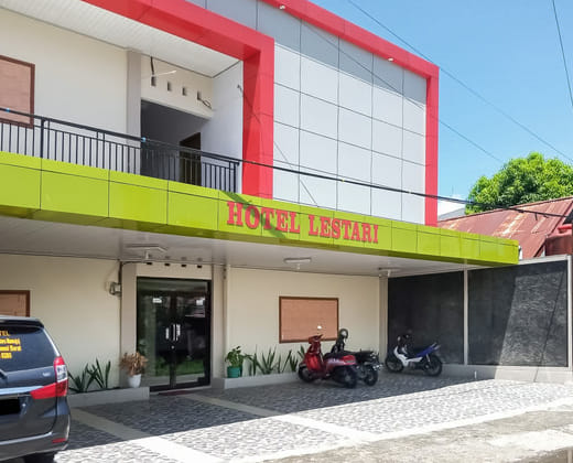RedDoorz Plus @ Hotel Lestari Karema Mamuju