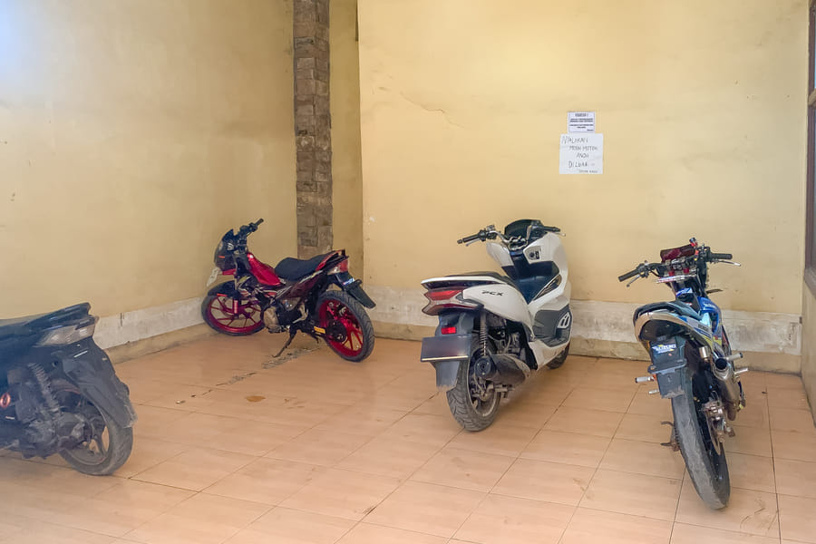 Urbanview Hotel Favorit Pamanukan Subang