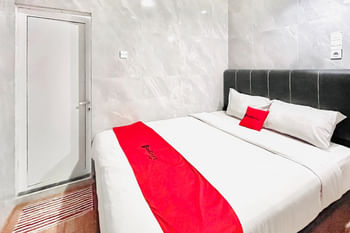 RedDoorz @ Mono Guest House Medan Kota