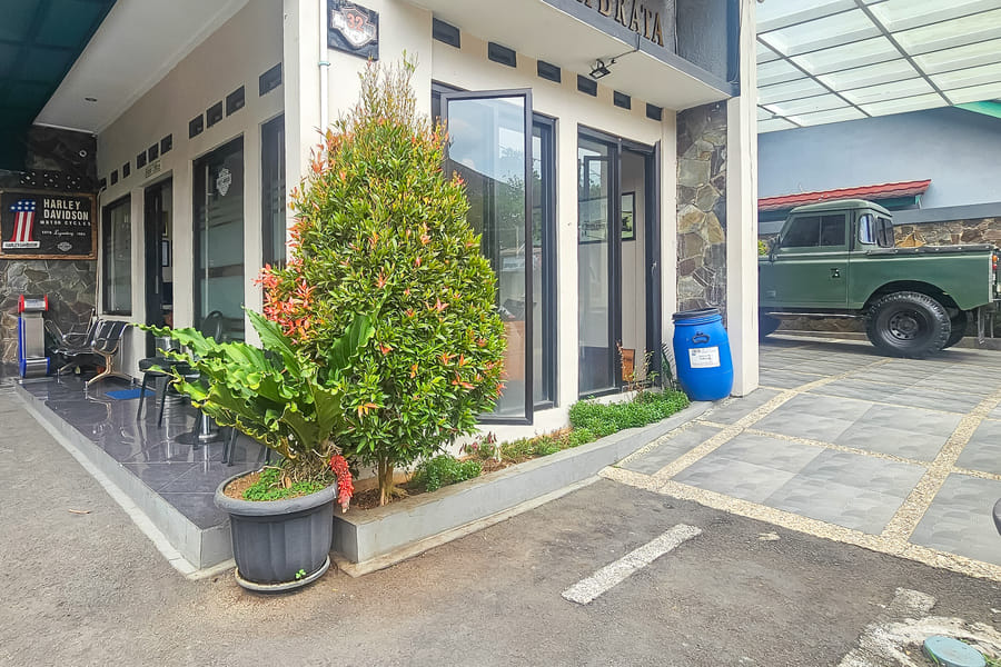 Wisma Brata Mitra RedDoorz