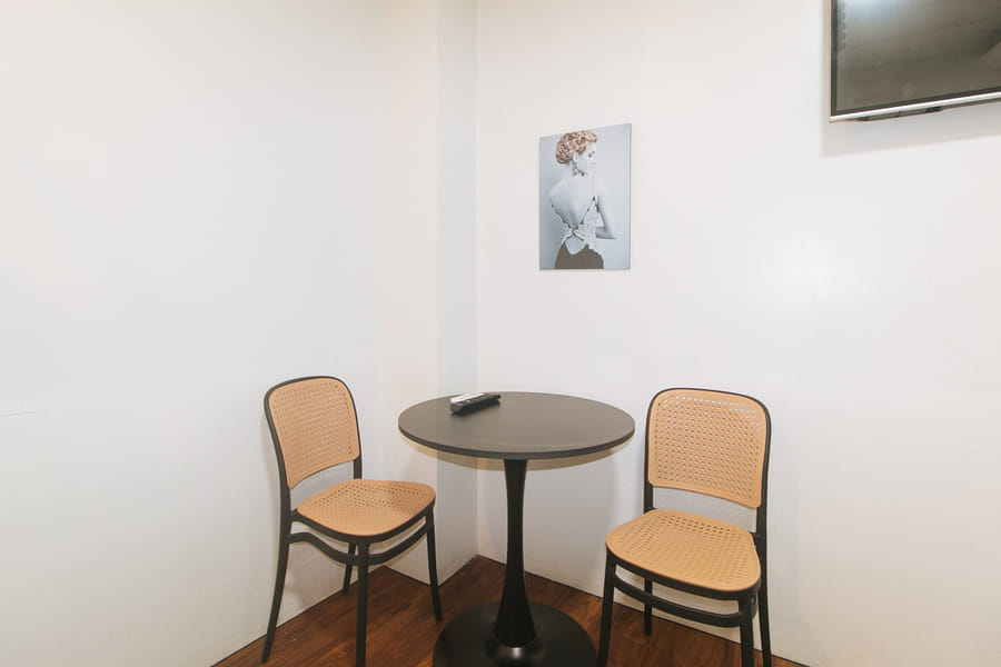 Gren Place near Baclaran Airport Road by RedDoorz