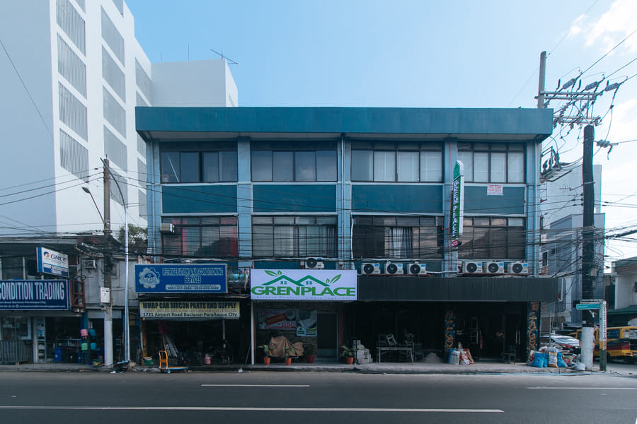 Gren Place near Baclaran Airport Road by RedDoorz