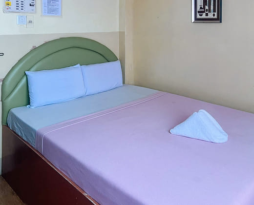 Ri Elena Plaza Hotel and Suites by RedDoorz