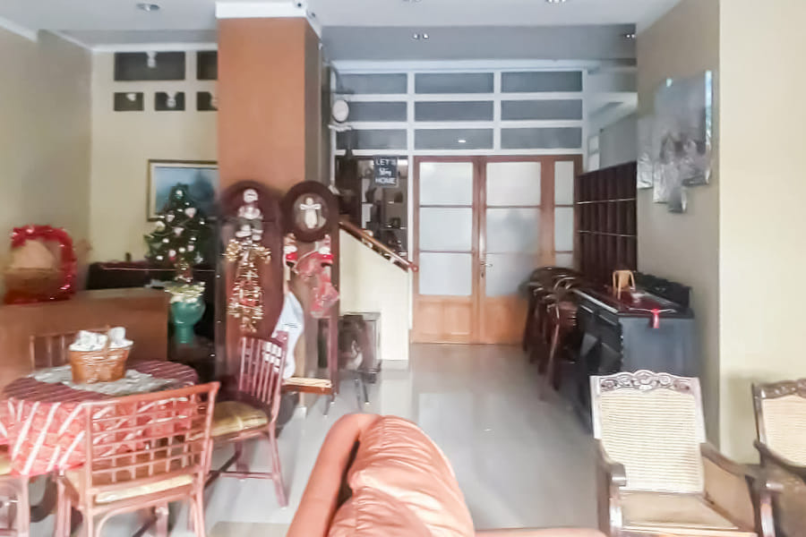 RedDoorz near Megamall Manado