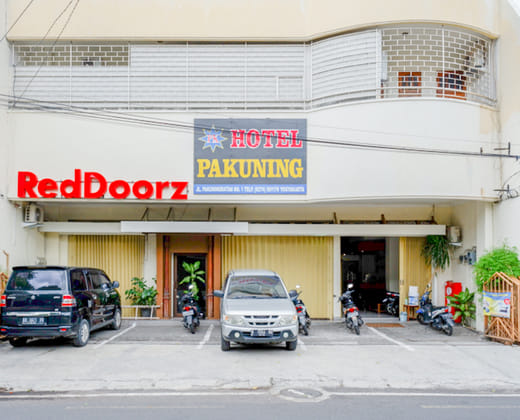 RedDoorz near Tugu Yogyakarta