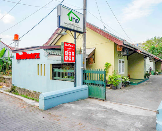 RedDoorz near Institut Pertanian Yogyakarta