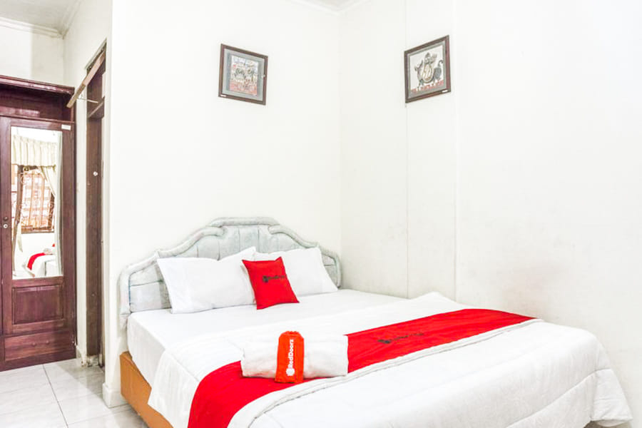 RedDoorz Syariah @ Raya Tajem Maguwo