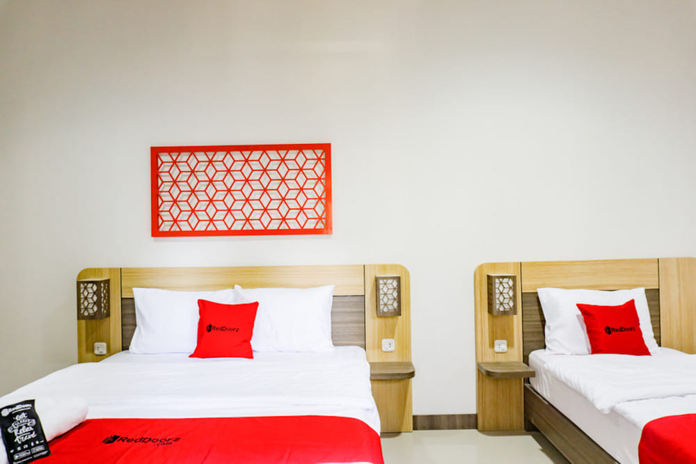 RedDoorz Family Room
