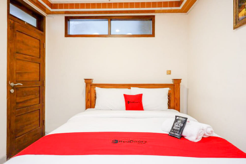 RedDoorz SALE