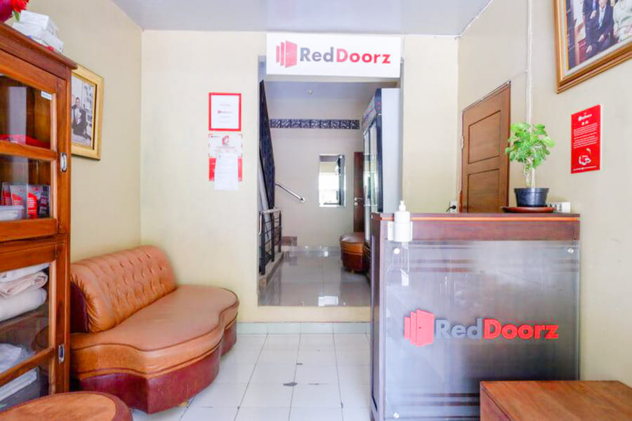 RedDoorz near XT Square 3