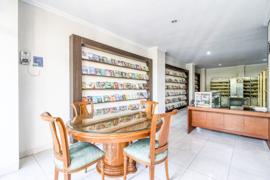 RedDoorz near Condongcatur Bus Station 