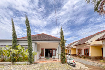 RedDoorz @ Penginapan Garuda Batu