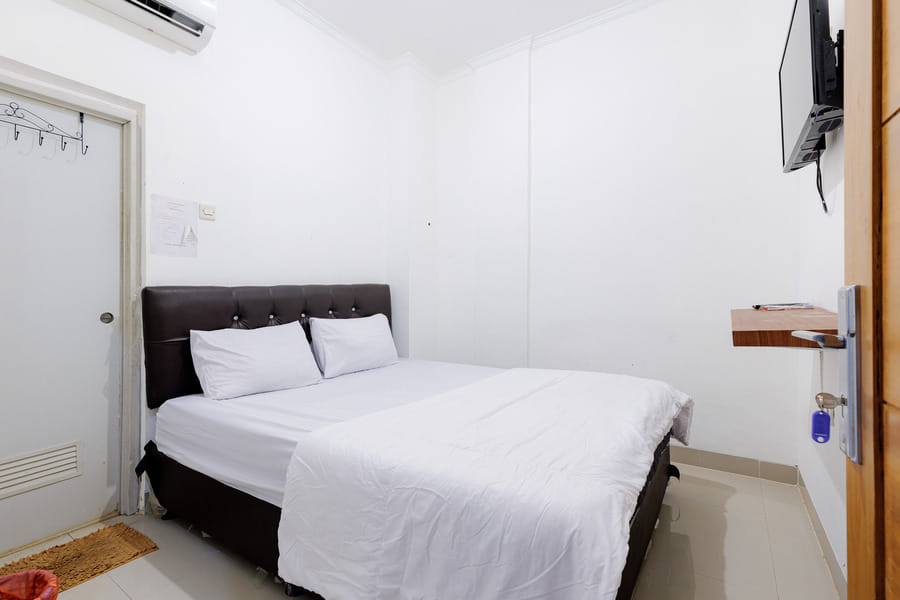 JJ House Mitra RedDoorz