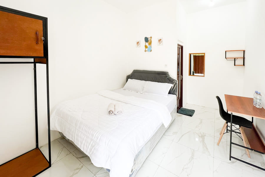 Graha Indah Ngagel Surabaya RedPartner
