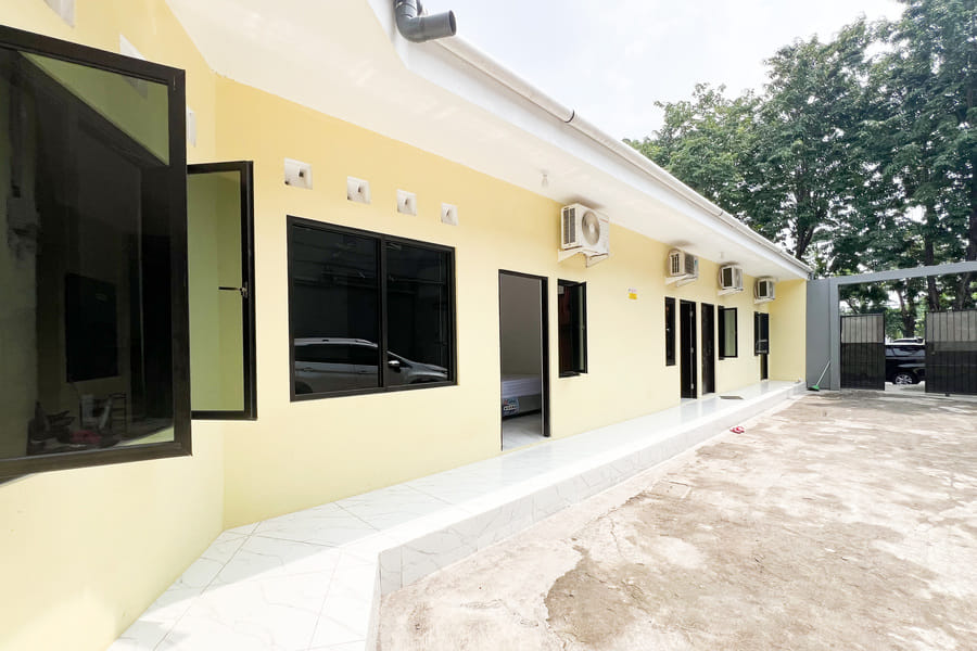 Graha Indah Ngagel Surabaya RedPartner