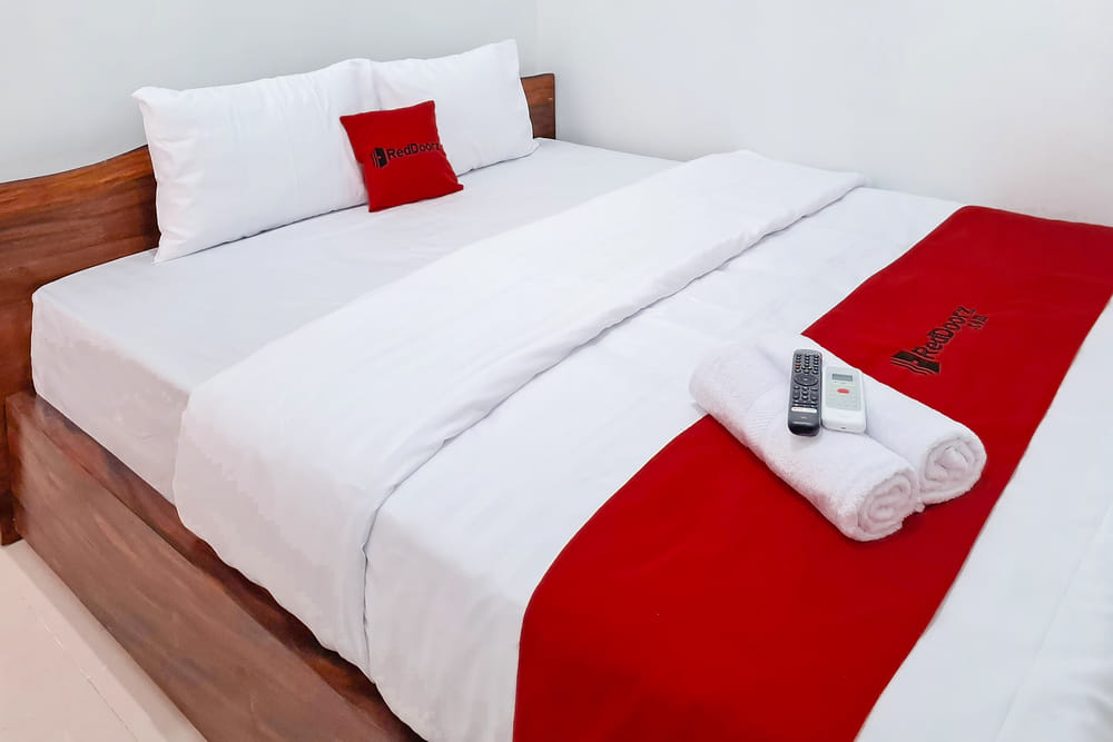 RedDoorz Room