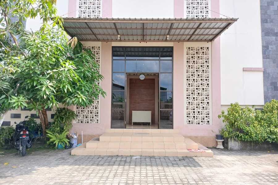 RedDoorz Syariah near Masjid Al-Aqsha Klaten