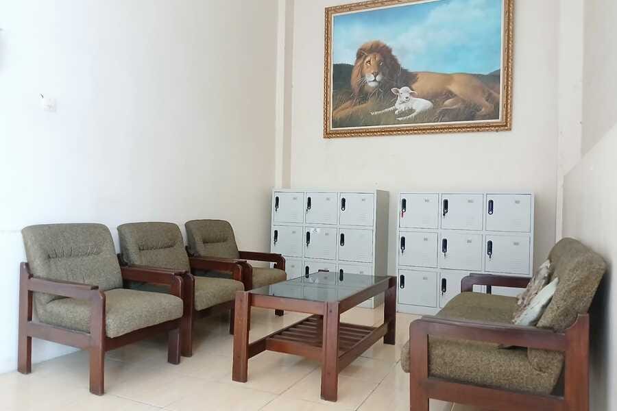 RedDoorz Syariah near Masjid Al-Aqsha Klaten