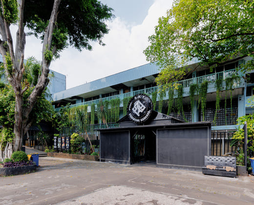 RedDoorz Plus near Kebayoran Baru Blok S