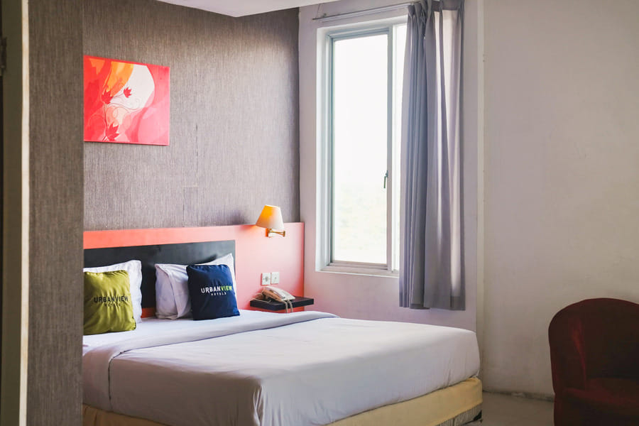 Urbanview Hotel Asyra Makassar