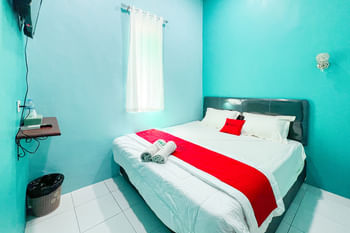 RedDoorz near Sunrise Mall Mojokerto
