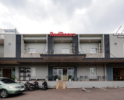 Reddoorz near Exit Toll Sirkuit Sentul