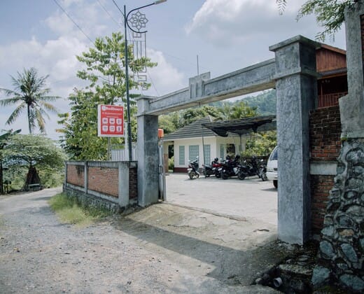 RedDoorz @ Villa Bukit Senyum Lombok