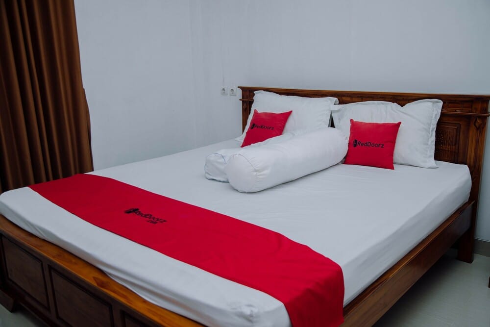 Reddoorz Room without AC