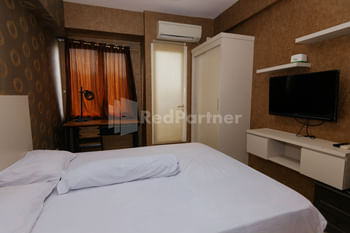 RedLiving Apartemen Podomoro Golf View - Queen Room Tower Dahoma