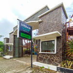 Urbanview Hotel Trisna Srabah