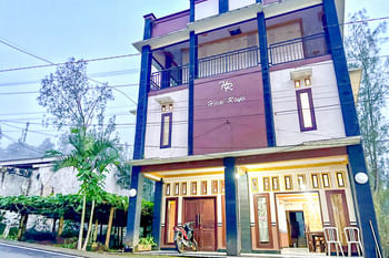 RedDoorz @ Hotel Huni Raya Bromo