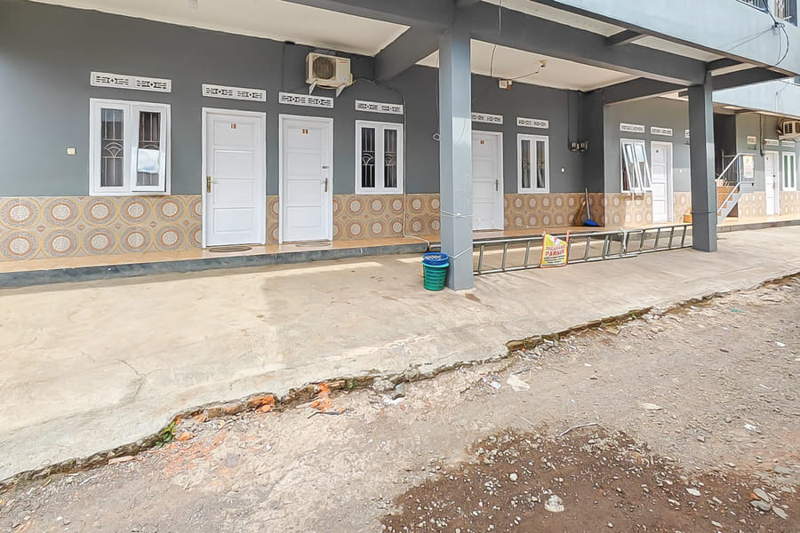 RedDoorz Syariah near RS Dr. Hafiz Cianjur