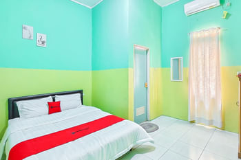 RedDoorz near RS Dr. Hafiz Cianjur