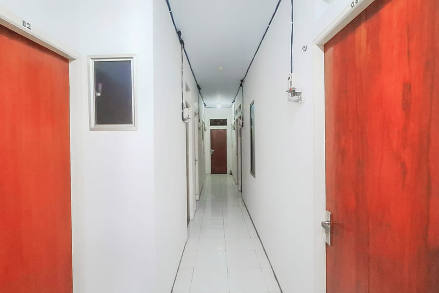 AYOO STAY Near Bandara Ahmad Yani RedPartner