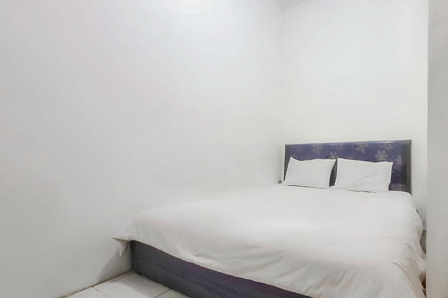 AYOO STAY Near Bandara Ahmad Yani RedPartner