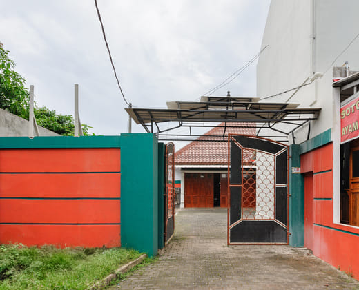 RedDoorz Syariah @ Kampung Sawah Jatimurni Bekasi