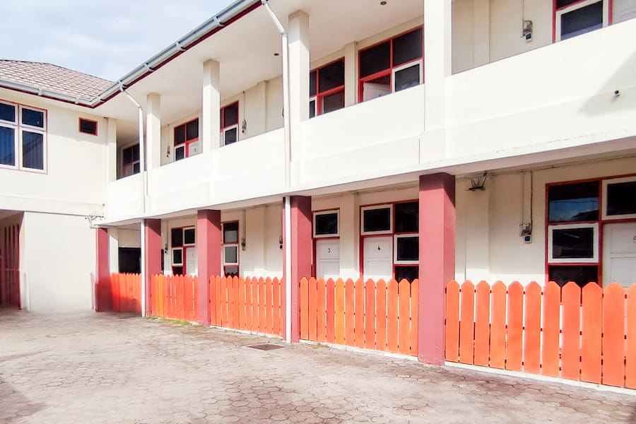 Urbanview Hotel Falah Residence Syariah By RedDoorz