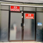 JJ House Mitra RedDoorz
