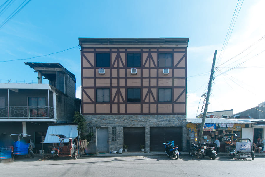 Skybox Pension House by RedDoorz