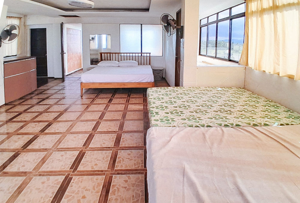 Family Room 5 Adults
