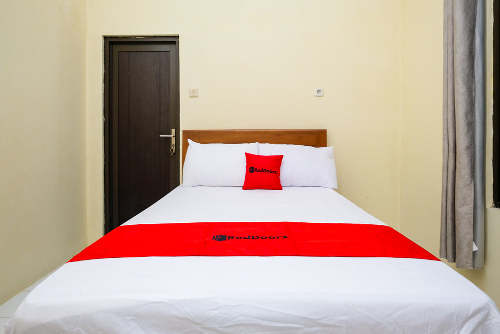 RedDoorz Room
