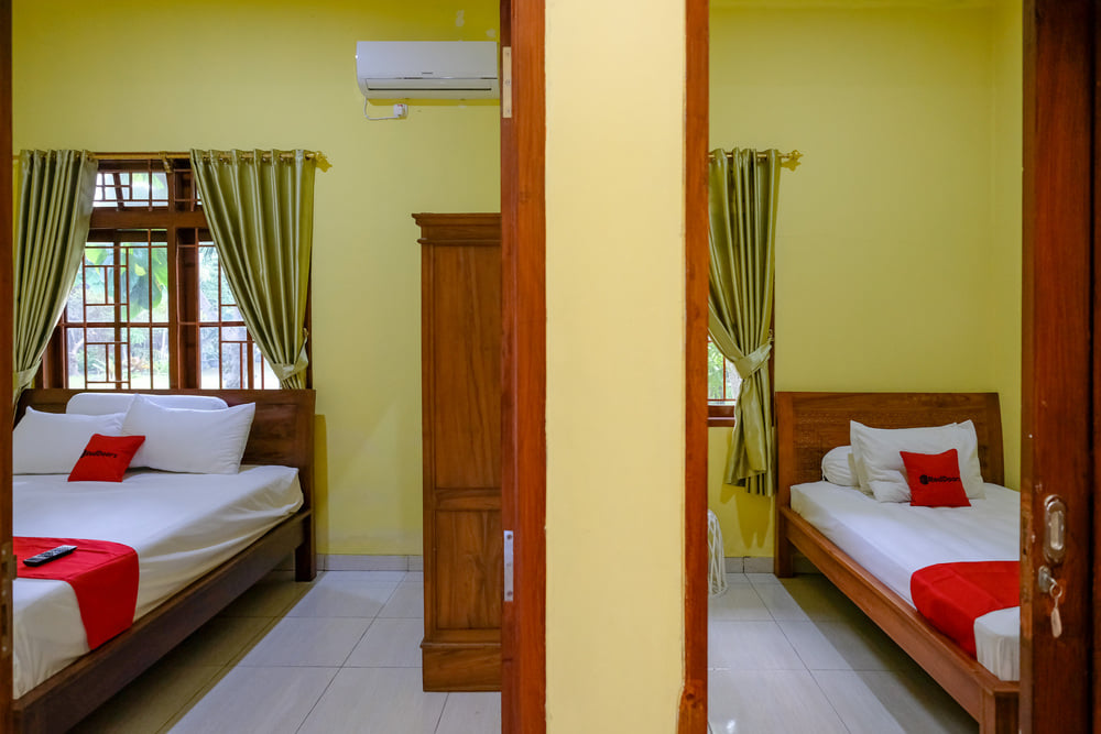 RedDoorz Family Room