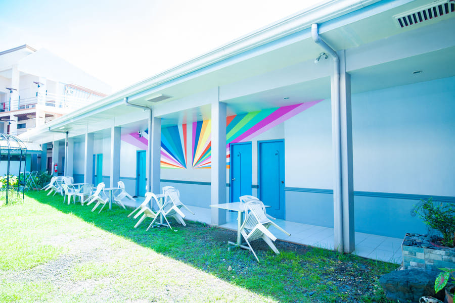 Tropical Place Hotel by RedDoorz