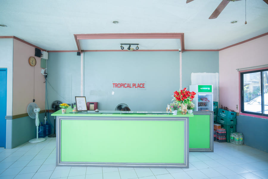 Tropical Place Hotel by RedDoorz
