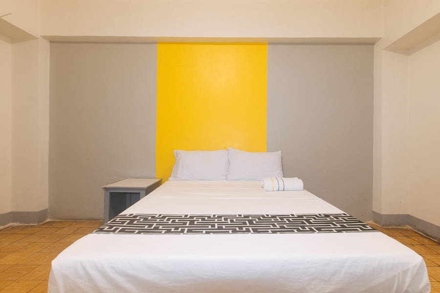 Hotel Madiaas by RedDoorz