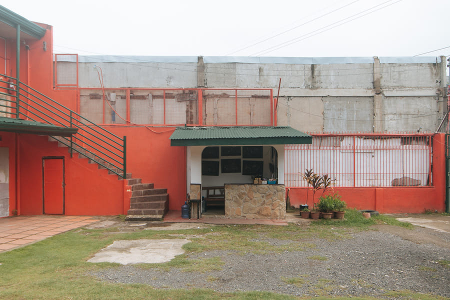 Max Travellers Inn by RedDoorz