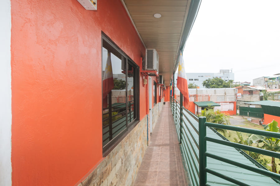 Max Travellers Inn by RedDoorz