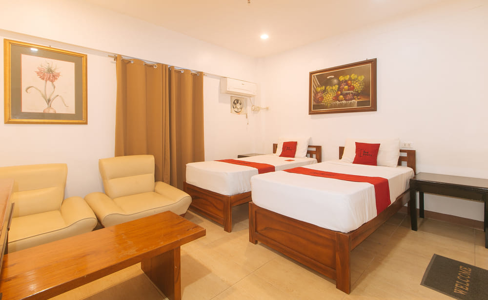 RedDoorz Standard Room