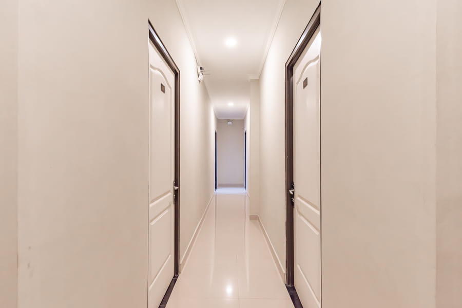 Sans Vibes Surapati Konforta Hotel