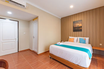 Sans Vibes Surapati Konforta Hotel